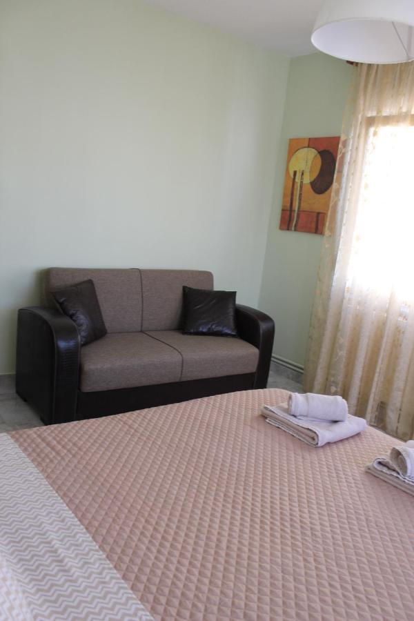 Comfortable Apartment In The Center Of Alexandroupolis ภายนอก รูปภาพ